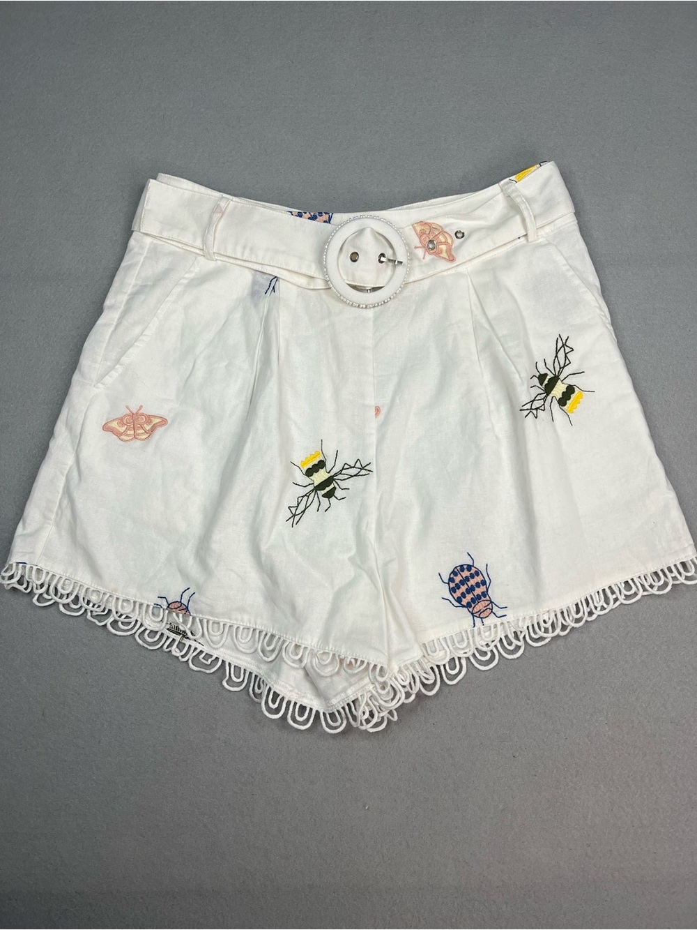 Ciebon white embroidered shorts